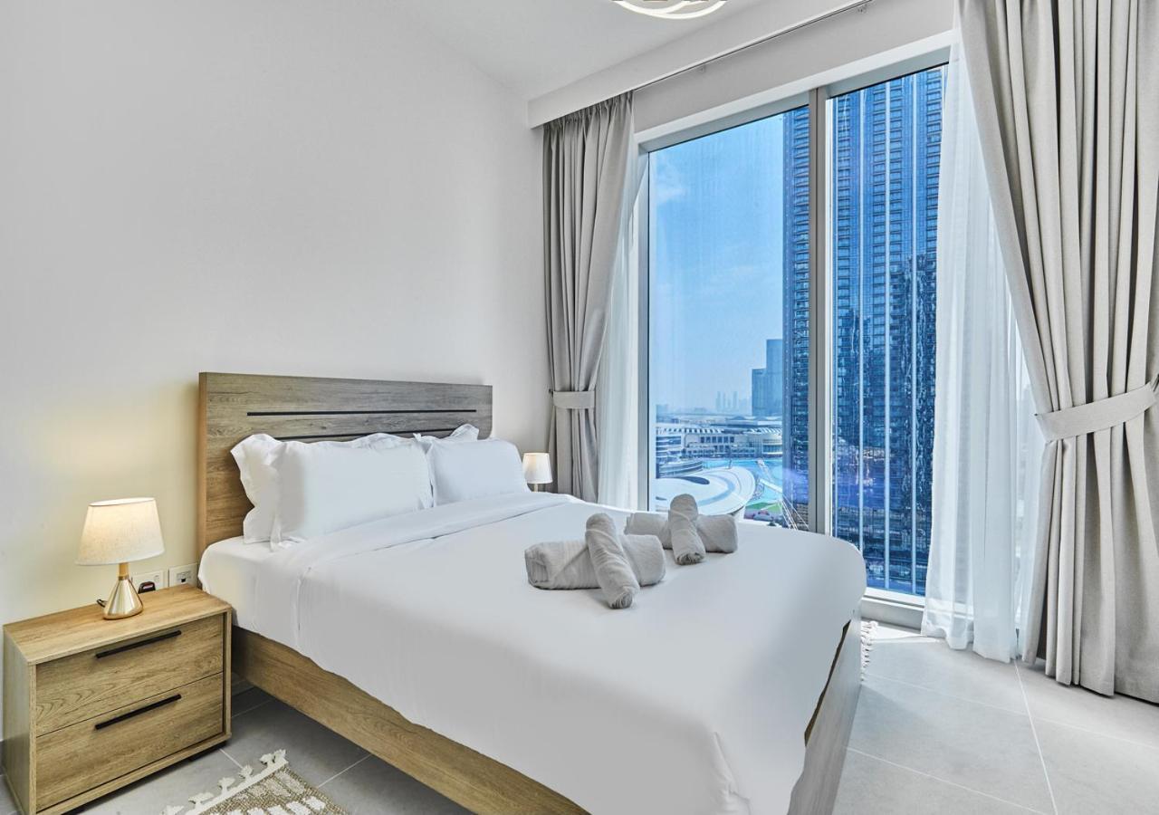Apartment Majestic Forte2 3br 17th- Burj Khalifa & Fountain View