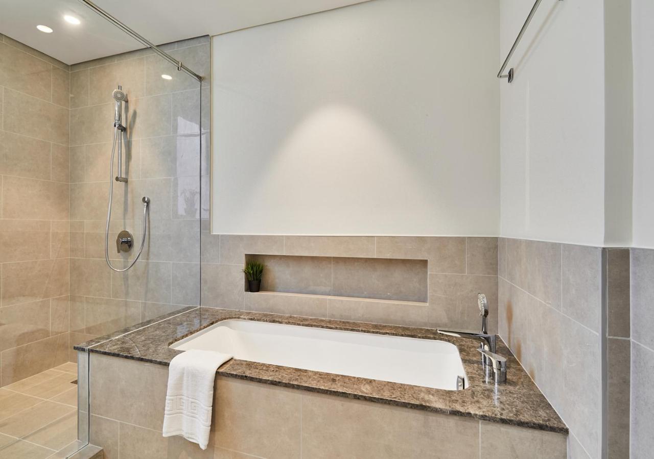 Majestic Forte2 3br 17th- Burj Khalifa & Fountain View Apartment